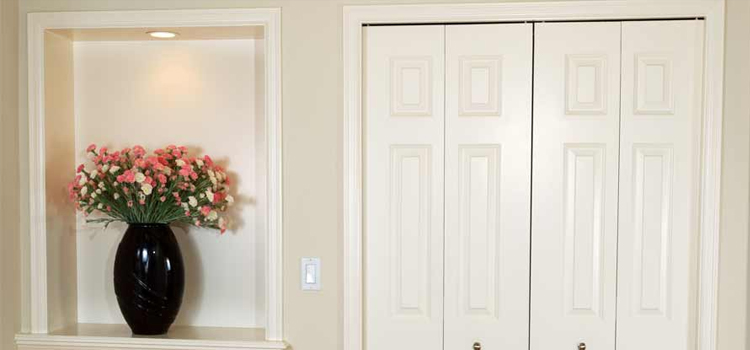 residential closet door repair in St. Petersburg